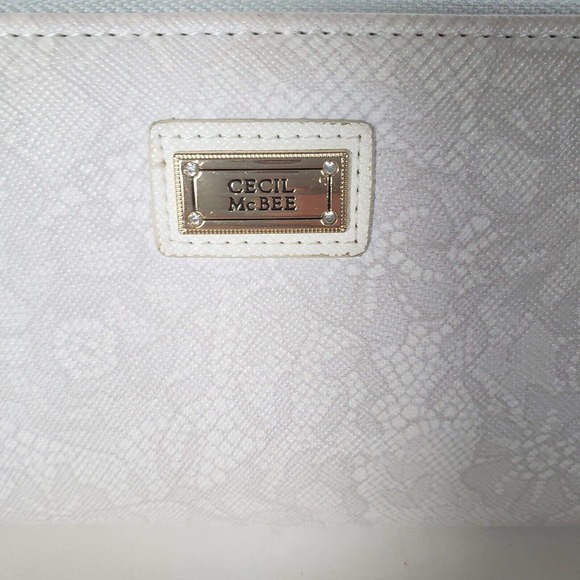 Cecil McBee Wallet Gray Floral Large Long Card Bill Holder Clutch Zip Around - Picture 3 of 11